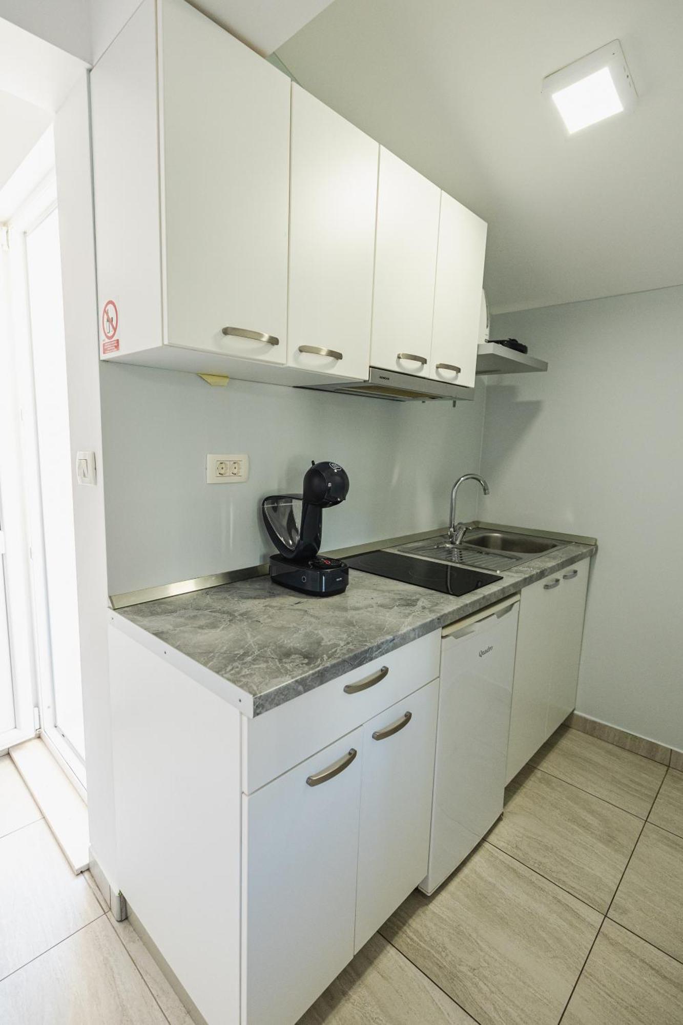 Bruno'S Poolside Apartments - Near Beach Trogir Bagian luar foto