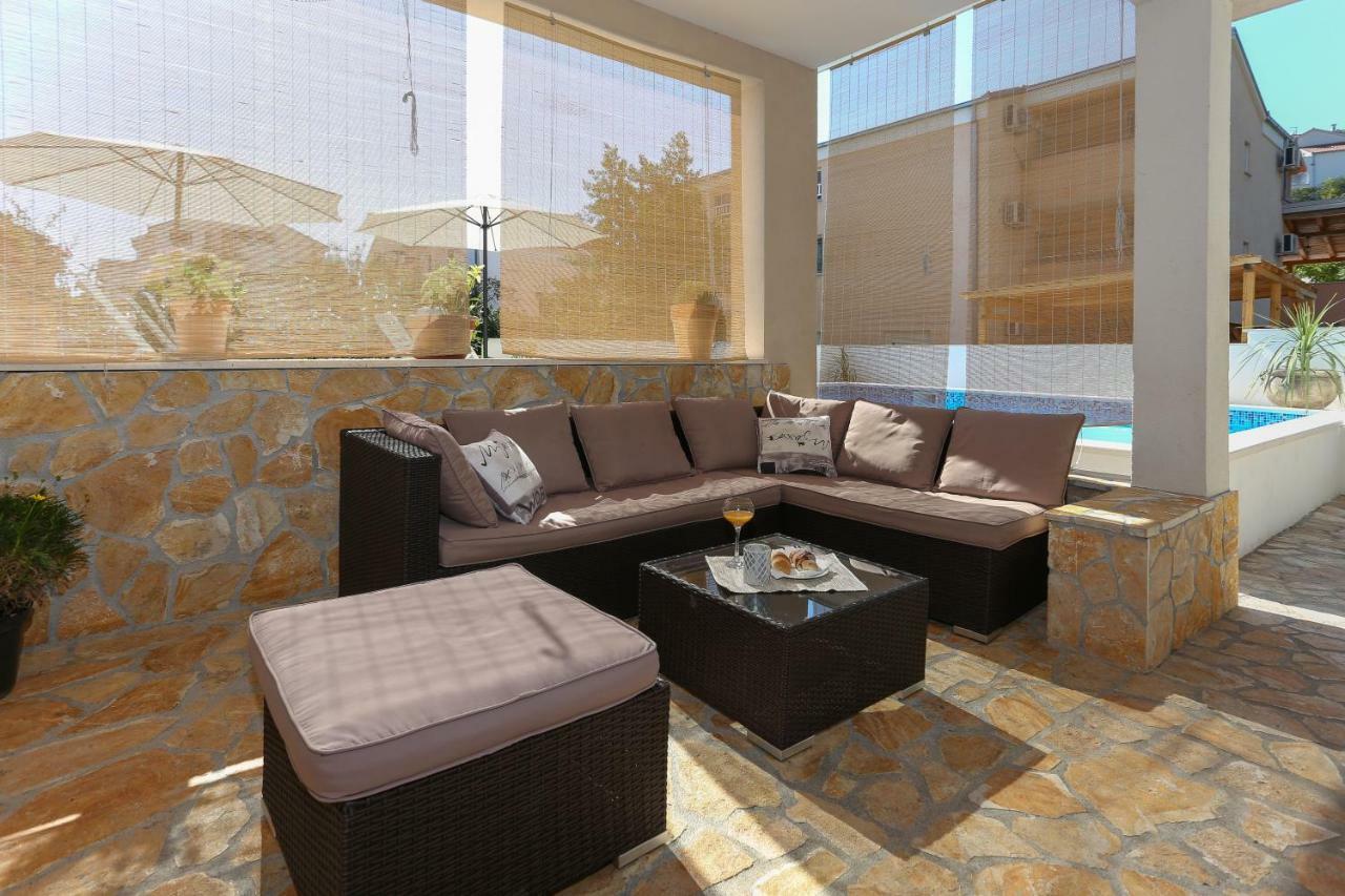 Bruno'S Poolside Apartments - Near Beach Trogir Bagian luar foto